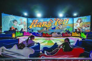 Hang Ten Ride at Night